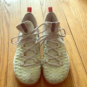 KD’s Nike. Size 6Y/7.5 W. Used.